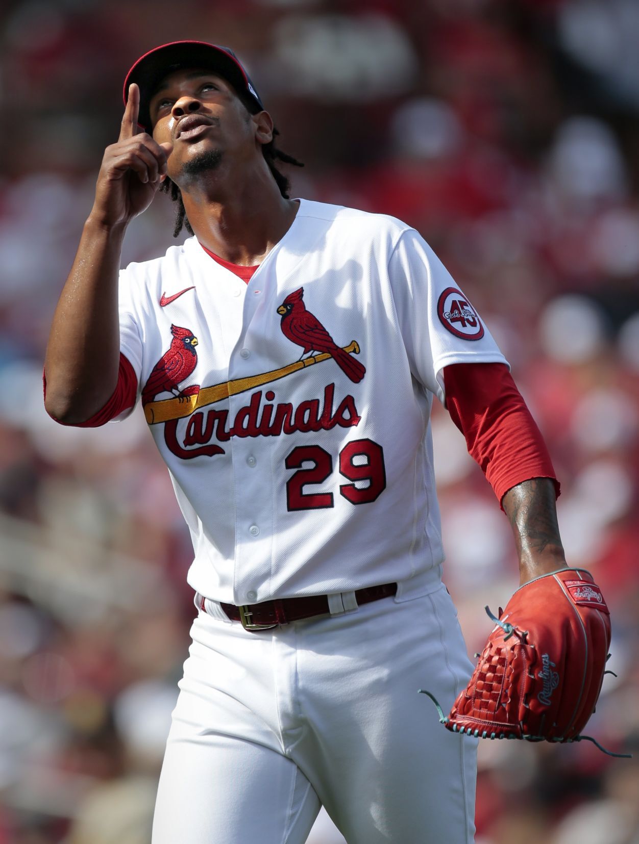 Cardinals sweep Padres with 8-7 victory